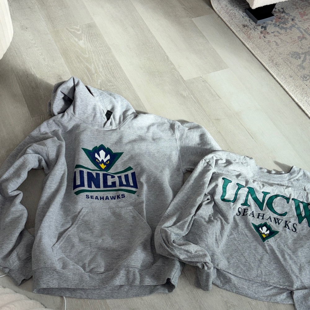 University North Carolina Wilmington(UNCW) sweatshirt & long sleeve shirt small